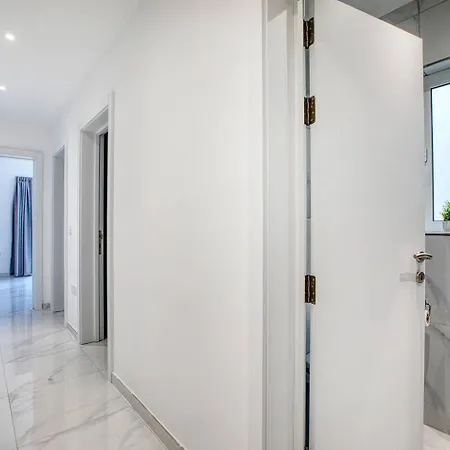 Modern, 2-br With Valletta View Lejlighed *