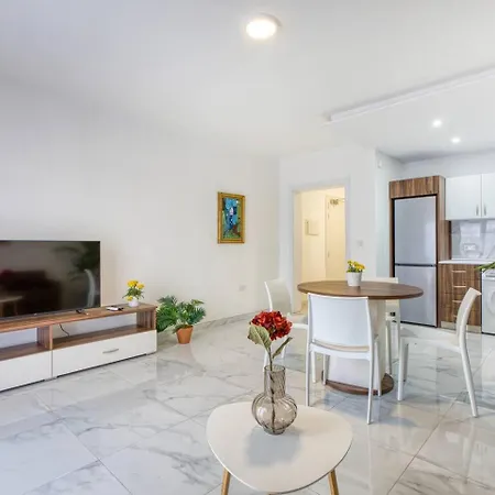 Apartment Modern, 2-br With Valletta View *