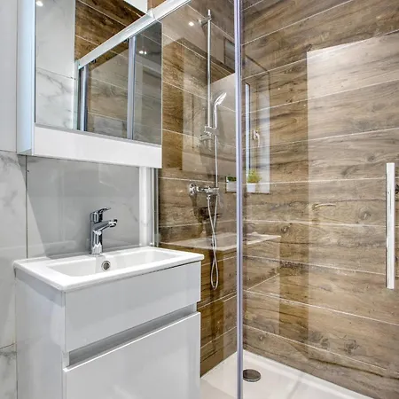 Modern, 2-br With Valletta View